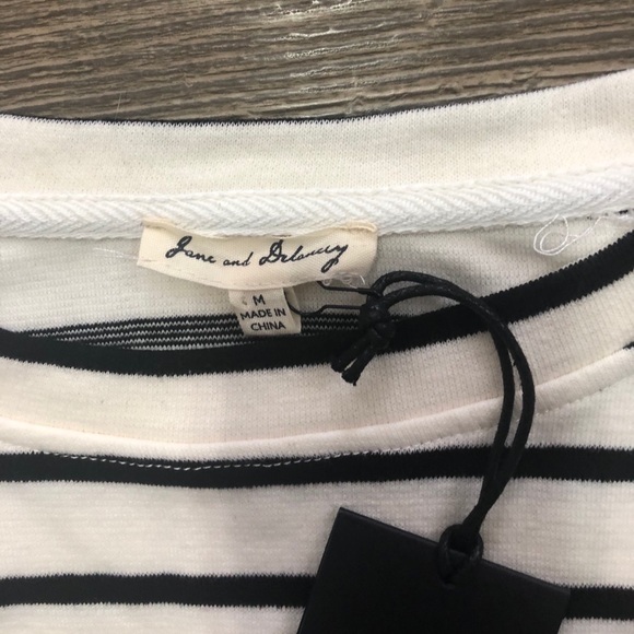 SALE! ❤️Jane and Delancey women striped sweater - Picture 2 of 6